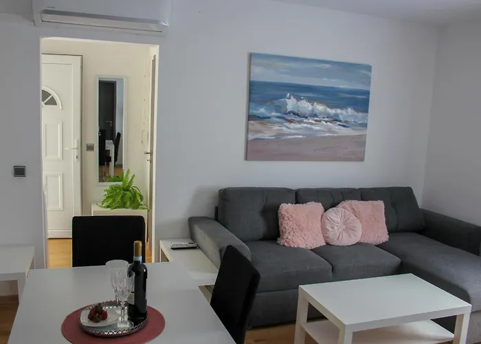 L&S Apartment